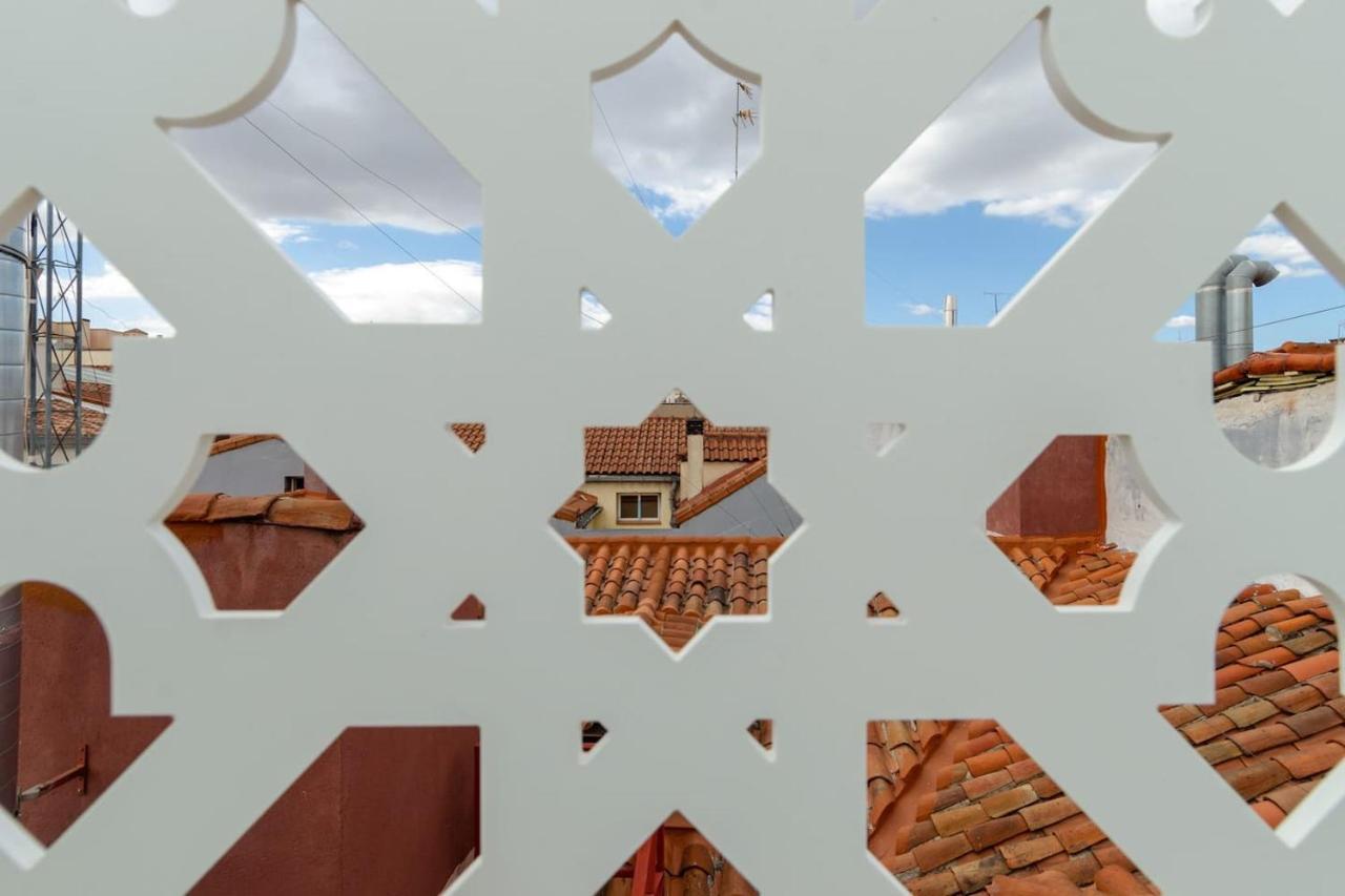 Precioso Atico Con Terraza En El Centro De Madrid Amazing Penthouse In Madrid Center Apartment Exterior photo